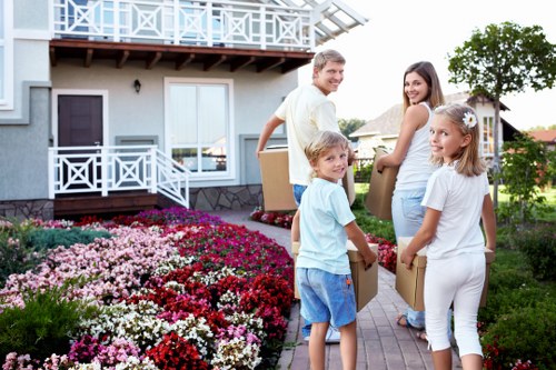 Free quote policy for a Wallington man and van service